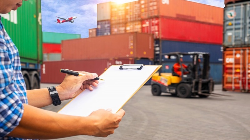خدمات ترخیص کالا